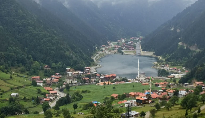 Uzungol_lake_and_town-min-scaled